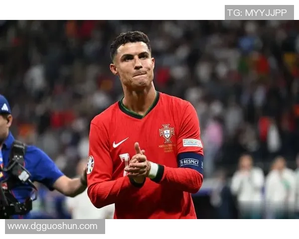 全球足球界的顶尖巨星地位分析与影响力探讨